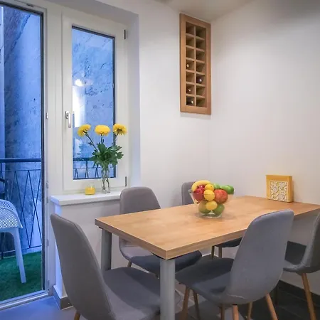 Apartman Delights *